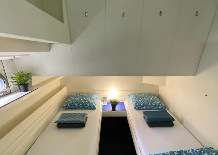 Yate Gijon, Experiencia Unica N Bateau-hôtel Gijón